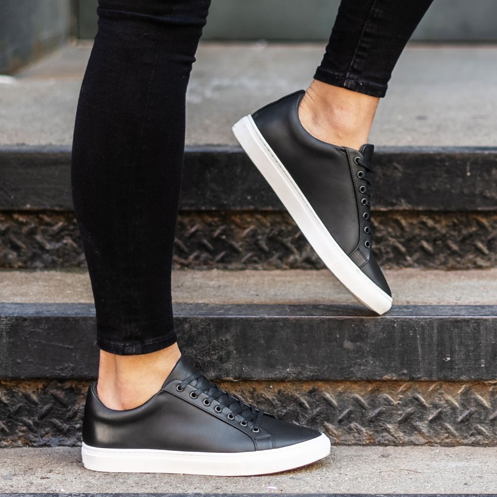 Women's Premier Low Top | Black - Image 6